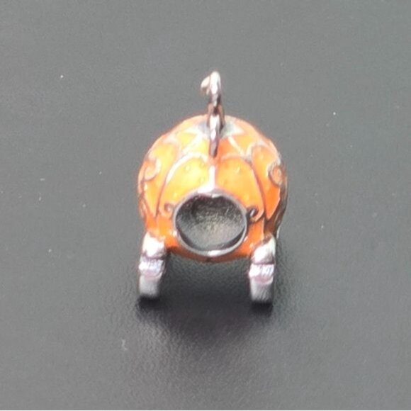 🎃 Enchanted Pumpkin Carriage Charm (NWOT) - Picture 3 of 7